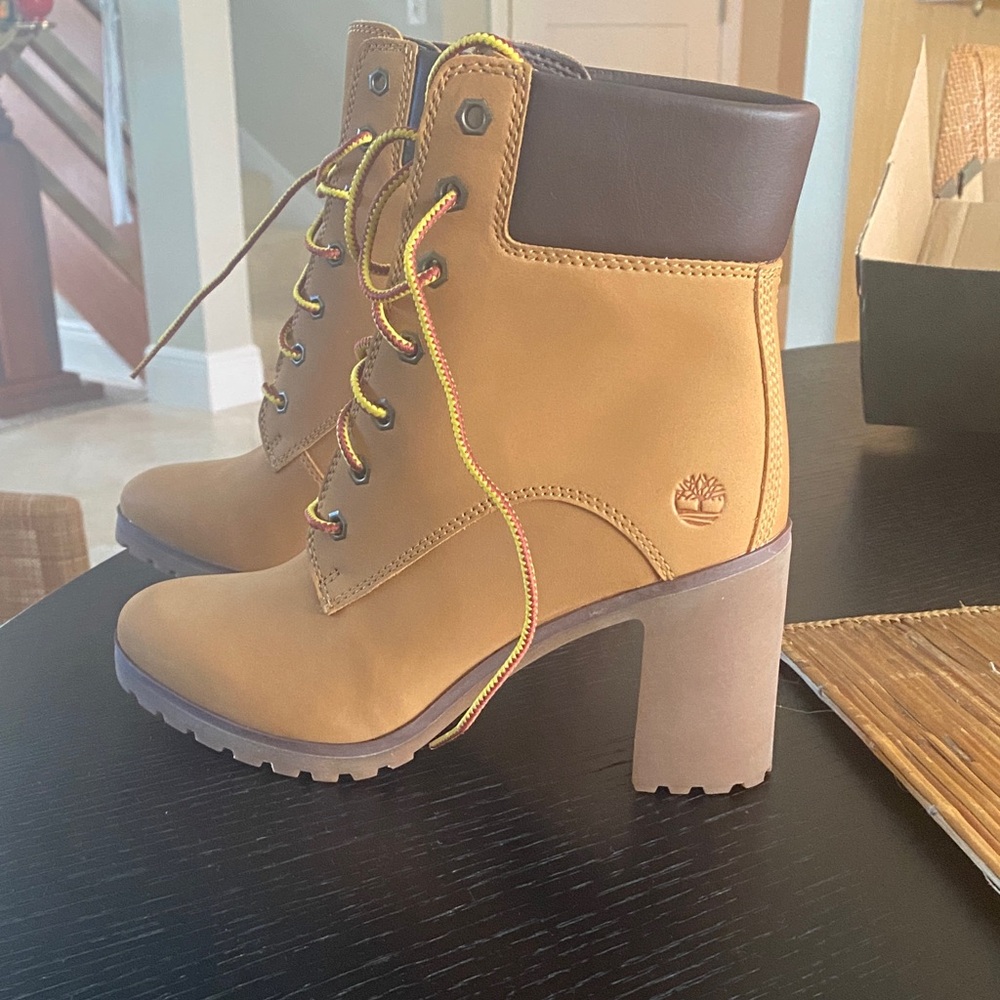 Timberland Women's Brown and Tan Heeled Boots
